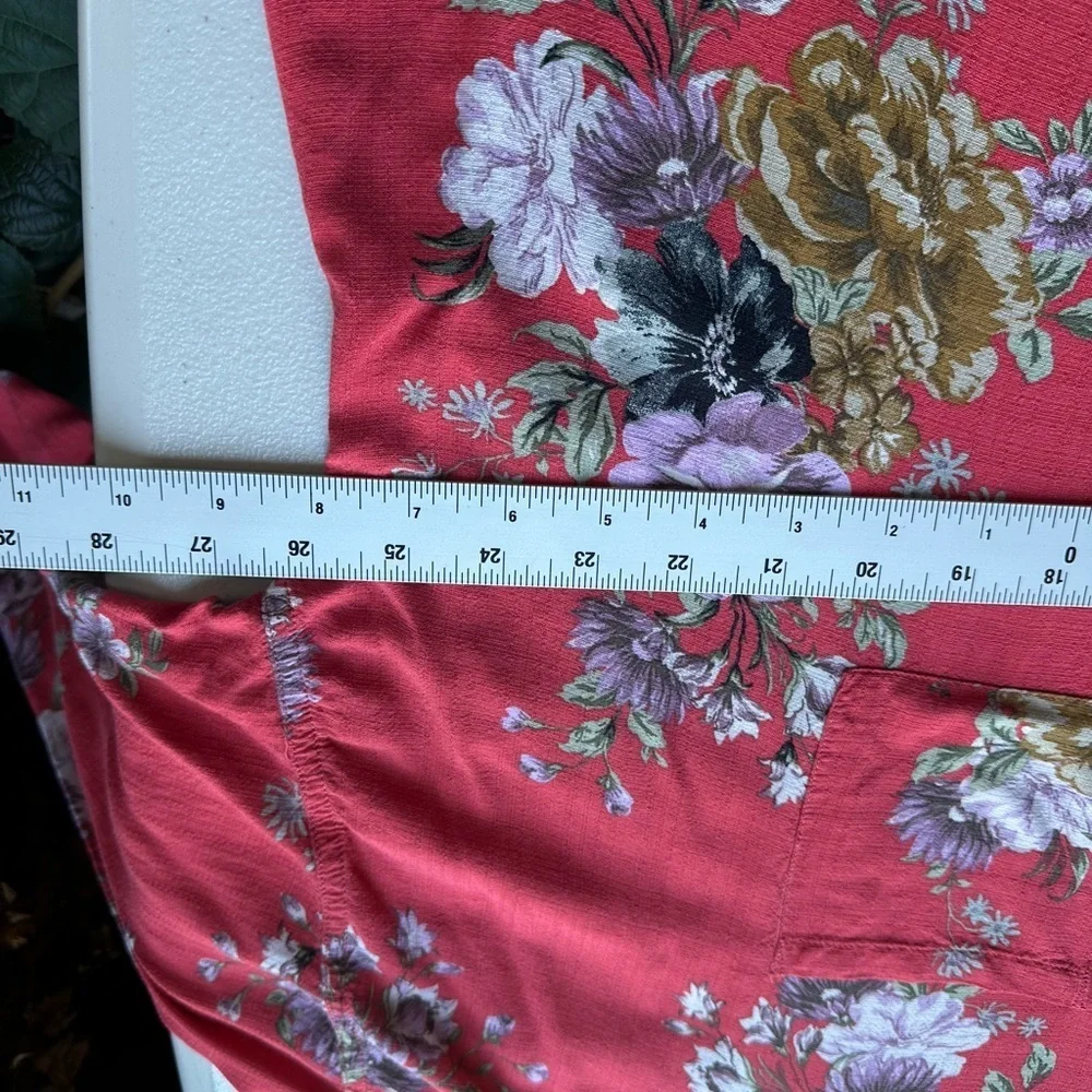 Torrid Red Floral Button Down Shirt - Picture 9 of 11